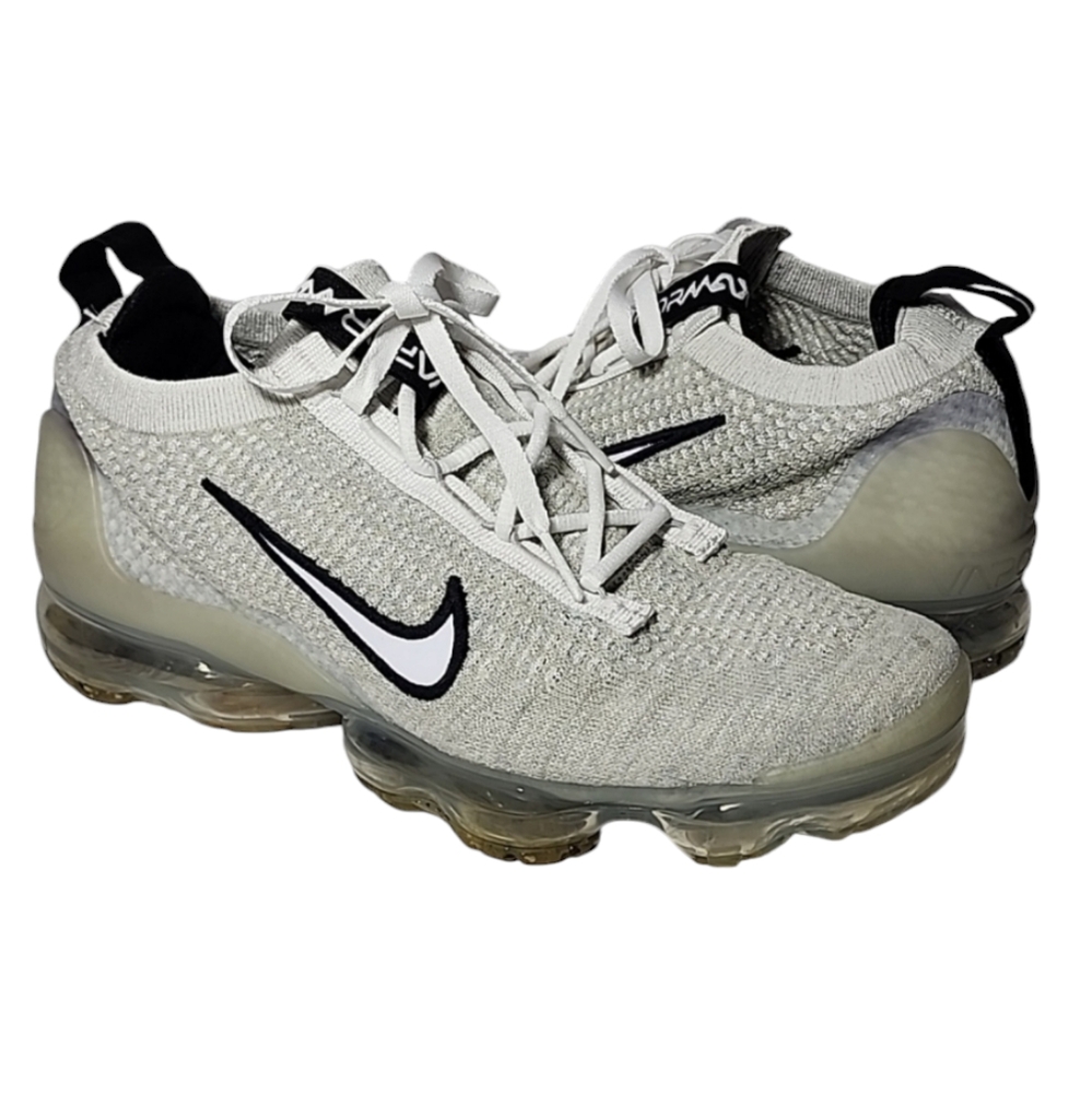 Nike Vapormax Flyknit White Boys Kids Unisex Sneakers DB1550-100 Size 7Y